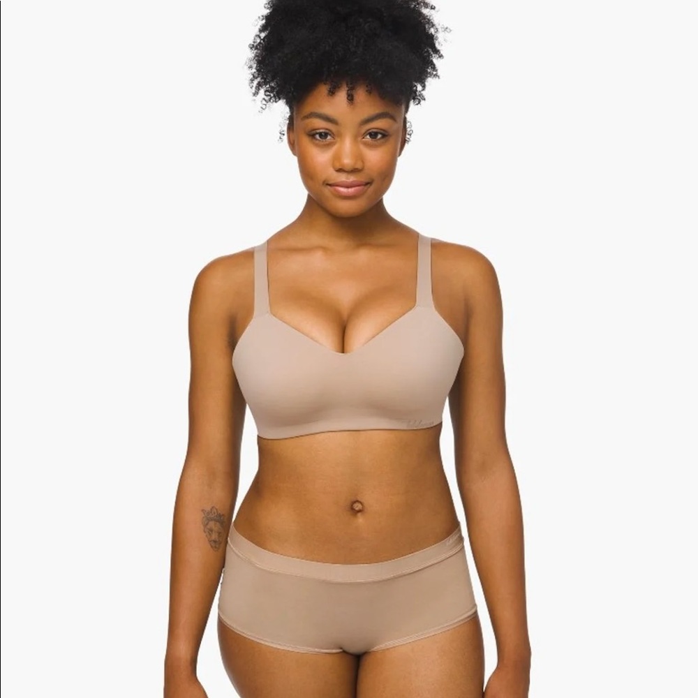 NWT Lululemon hold true bra